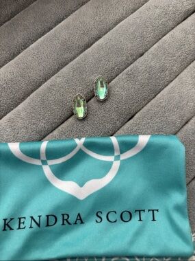 Kendra Scott Iridescent Stud Earrings